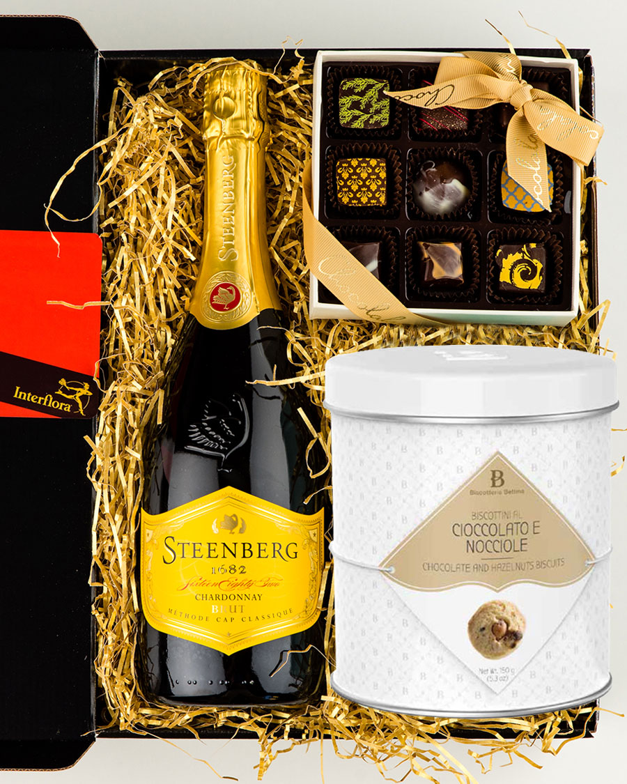 Steenberg Chardonnay Brut vahuvein, käsitöökommikarp ja gurmeeküpsised